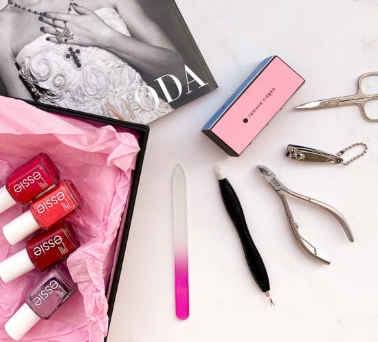 Abbildung verschiedener Manicure Tools von Trisa Accessoires